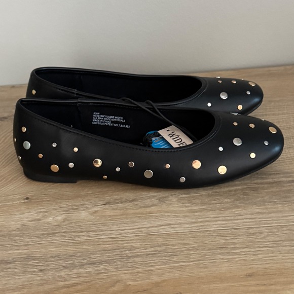 Seychelles Shoes Black Jamie Studded Ballet Flat Wide Width Memory Foam 6.5 Wide - Picture 1 of 11